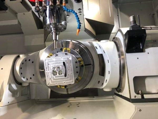 五軸聯(lián)動加工銑削